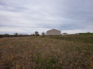 5287 94th St, Meriden, KS 66512