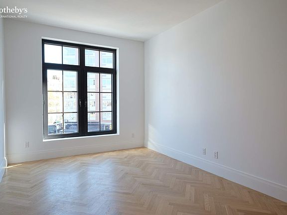 3rd image of 300 W 122nd St #4E