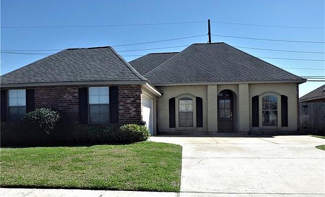 1st image of 103 S Pin Oak Dr