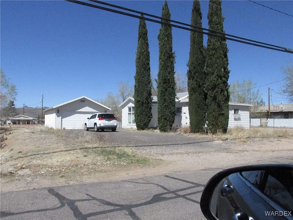 2nd image of 2155 Kingman Avenue
