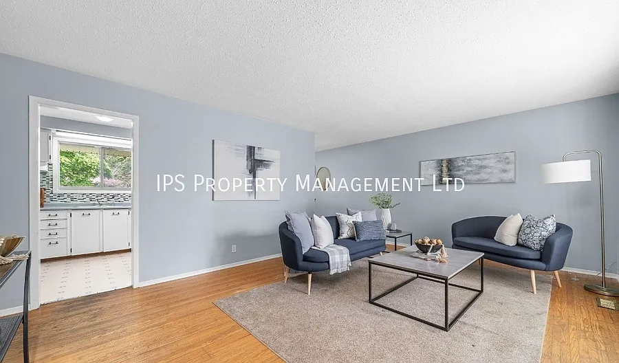 5 bed | 2 Bath - Beautiful Neighbourhood — Photo 4