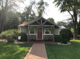 2710 Strong Ave, Alton, IL 62002