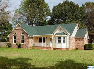559 Wells Rd, Meridianville, AL 35759