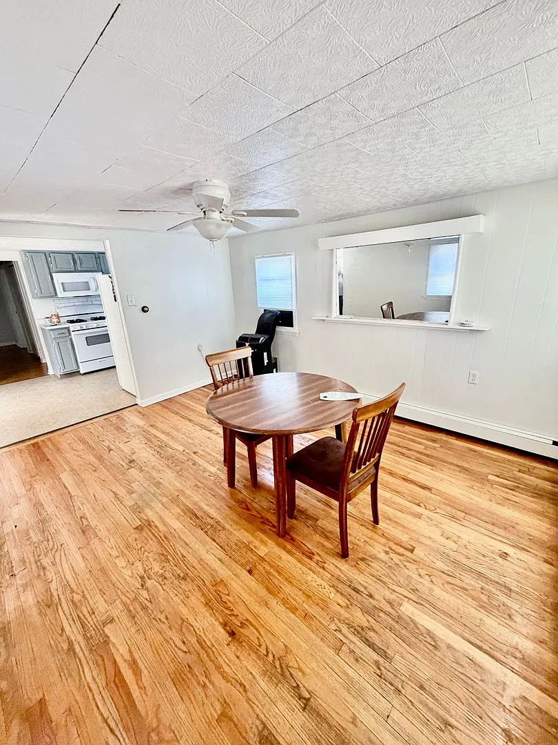 Single Family Home in Westover! 63 Monongahela — Photo 4