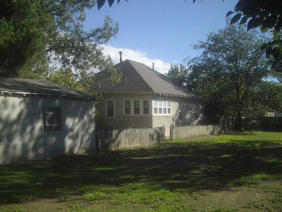 4th image of 304 S Washington Ave