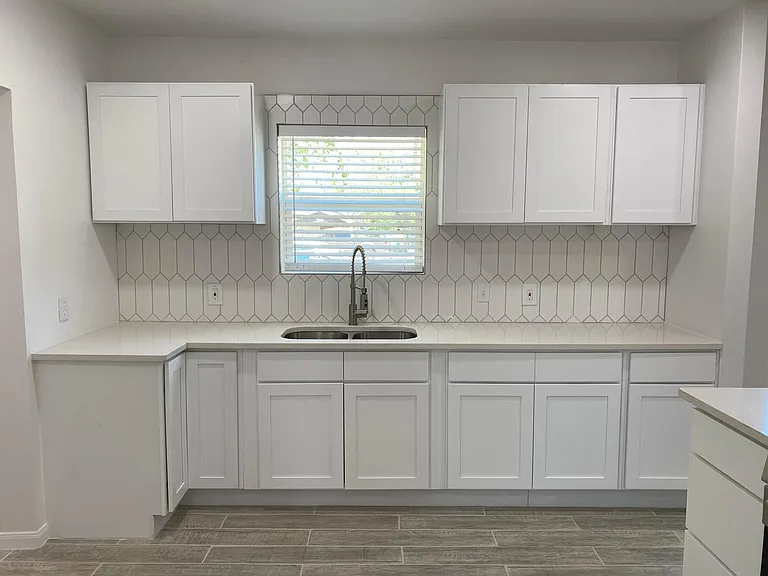 202 McCauley Blvd — Photo 15
