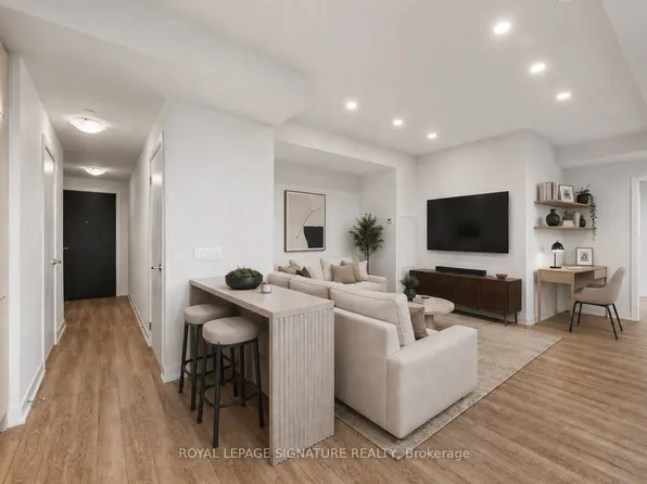 250 Lawrence Ave W #609, Toronto, ON M5M 1B2