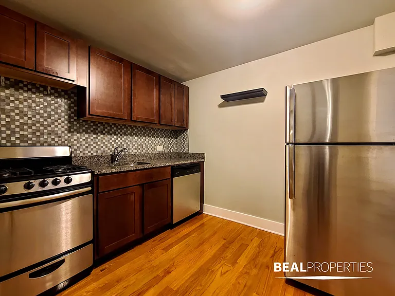1347 North Dearborn Street — Photo 15