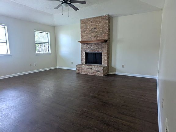 2nd image of 1008 Hardwood Ln