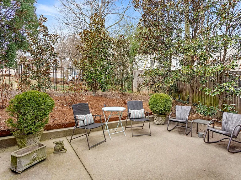 1606 Cedar Ln #B — Photo 26