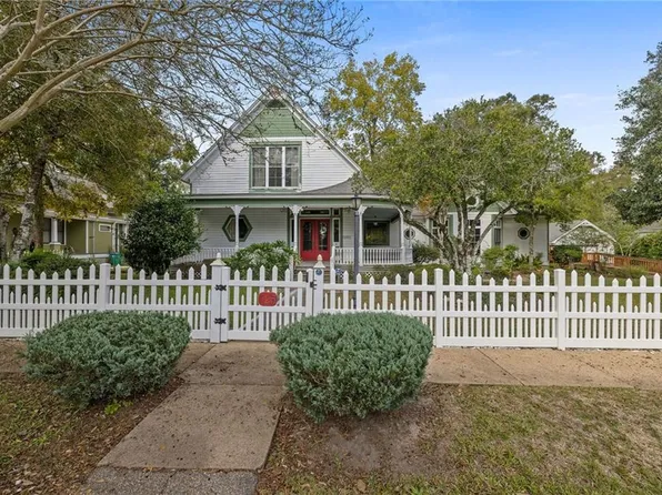 725 E Charles St, Hammond, LA 70401