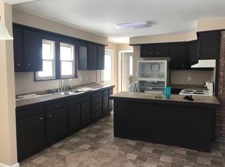 106 Campen Rd, Greeley, PA 18425