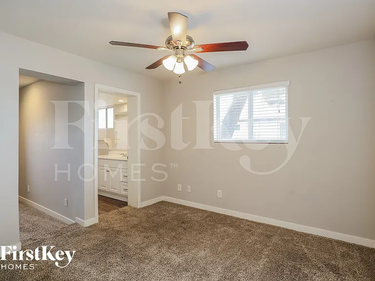 1615 W Bluefield Ave — Photo 9