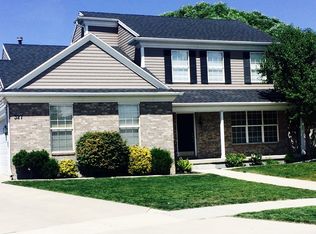 327 E Brambleberry Ln, Draper, UT 84020
