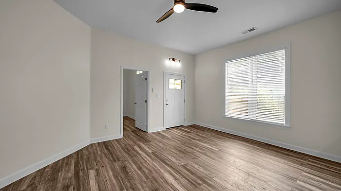 1707 Nelson Ave — Photo 6