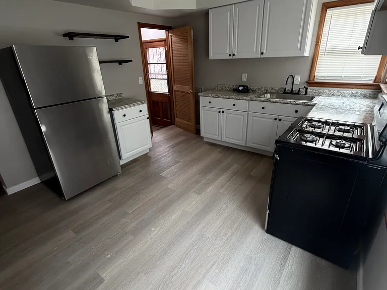 11212 Dove Ave — Photo 20