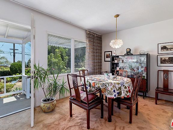 4th image of 1754 Wellesley Dr
