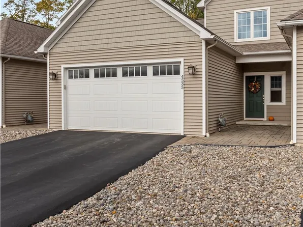 4535 Lauder Ln #5C, Skaneateles, NY 13152