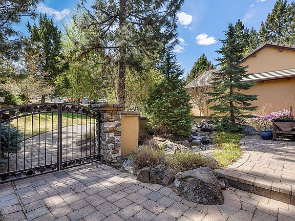 2025_05_01_3068_nw_duffy_dr-7