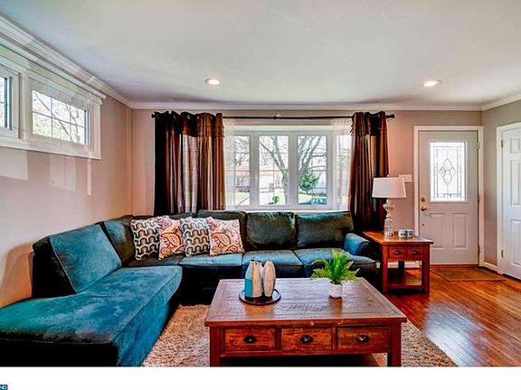 5th image of 134 Oakdale Rd
