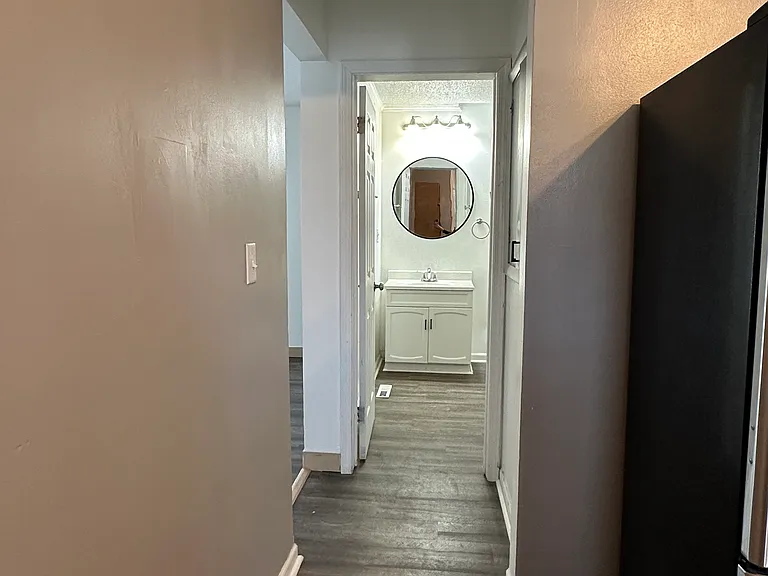 1019 White Bear Ave N #1 — Photo 6