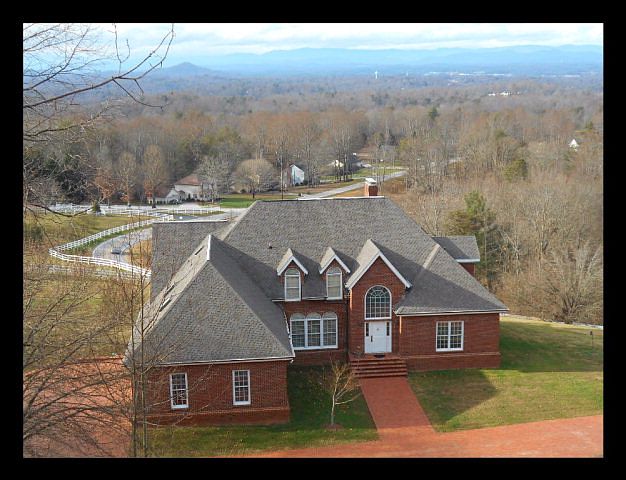 1st image of 157 Hidden Falls Dr