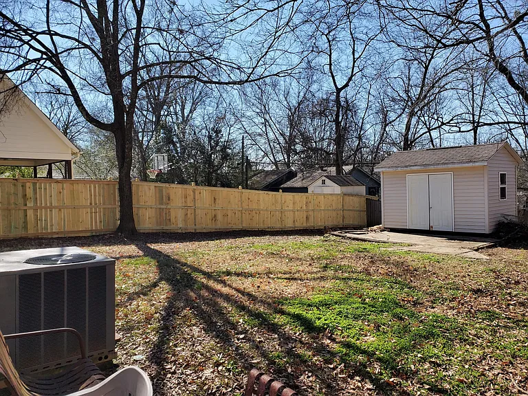 410 Woodland Dr — Photo 19