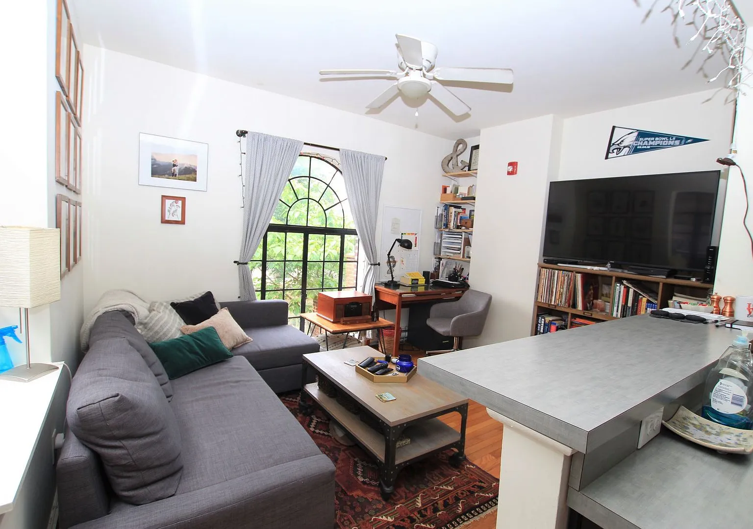 Newly renovated one bedroom unit in a great location in Brewerytown — Photo 2