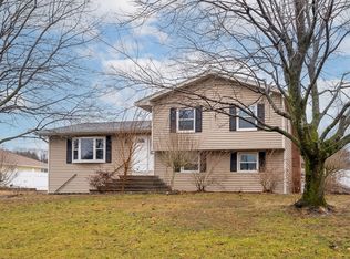 306 Chapin St, Ludlow, MA 01056