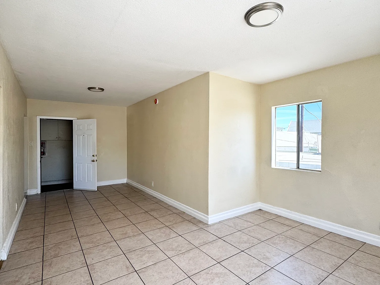 1 bed, 500 sqft, $1,849 — Photo 3