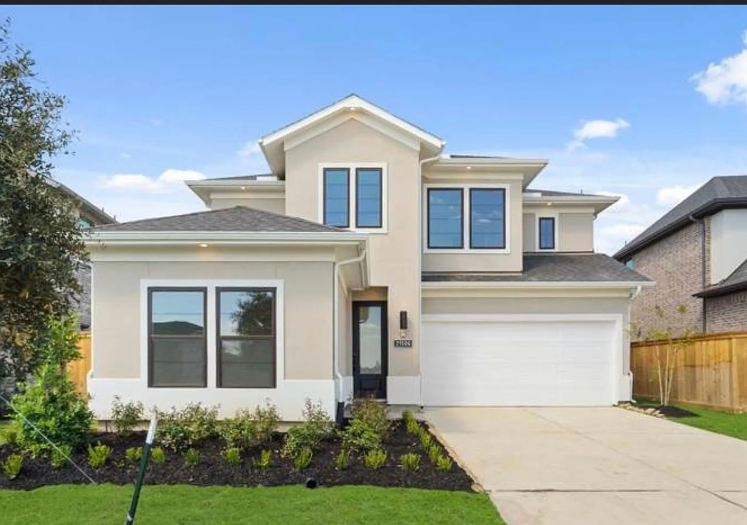 Spacious 4BR House in Cypress — Photo 1