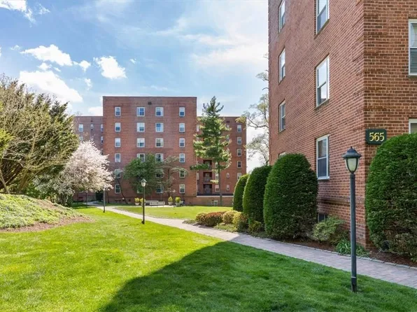 565 Broadway #4E, Hastings-on-Hudson, NY 10706