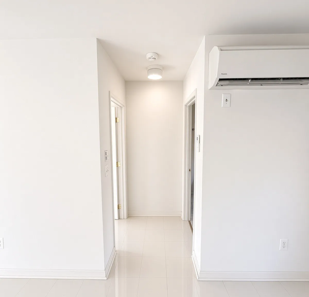 844 Round Hill Rd — Photo 4