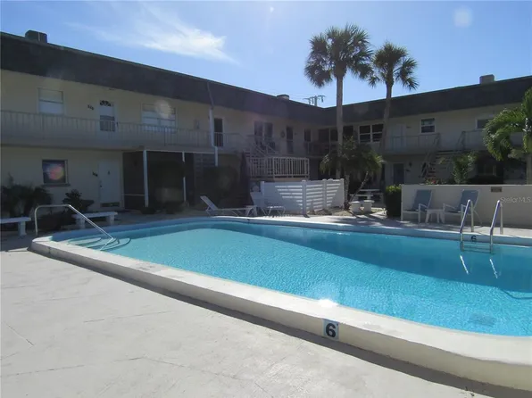 200 Park Blvd N APT 106, Venice, FL 34285