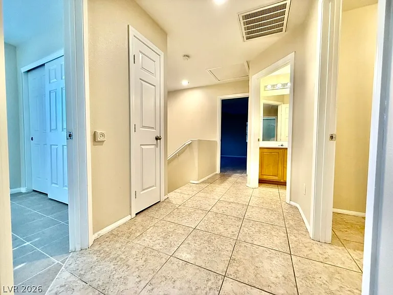 10256 Missouri Meadows St — Photo 14
