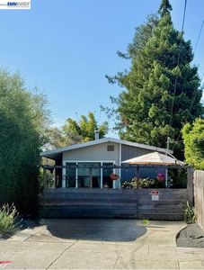1536 Carleton St, Berkeley, CA, 94703