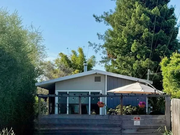 1536 Carleton St, Berkeley, CA 94703
