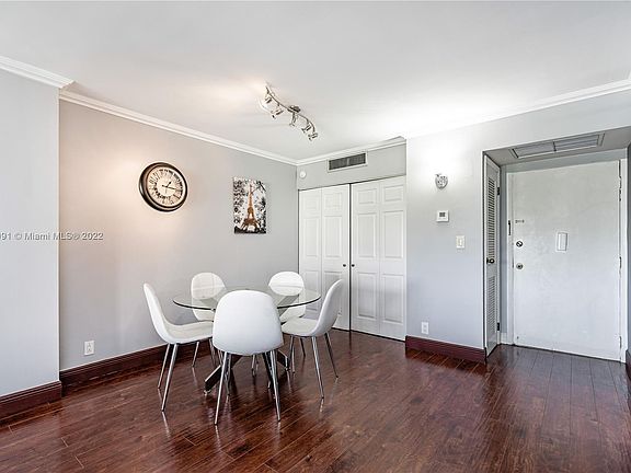 2nd image of 20500 W Country Club Dr APT 619