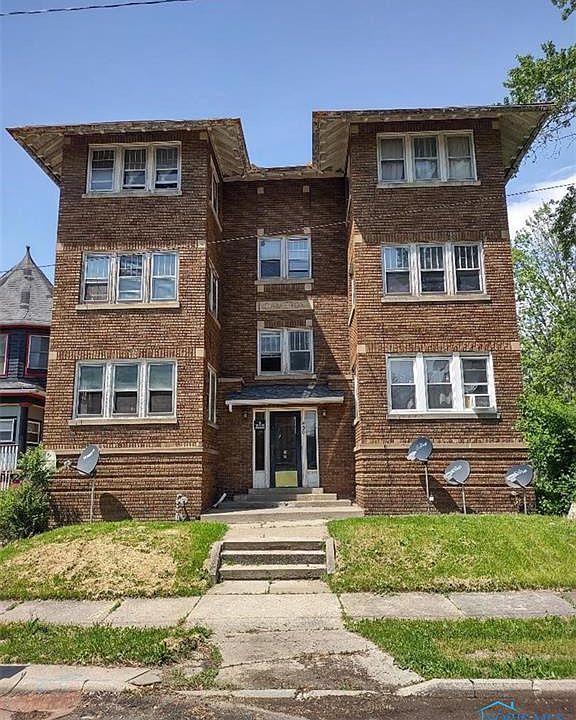 1st image of 428 Machen St