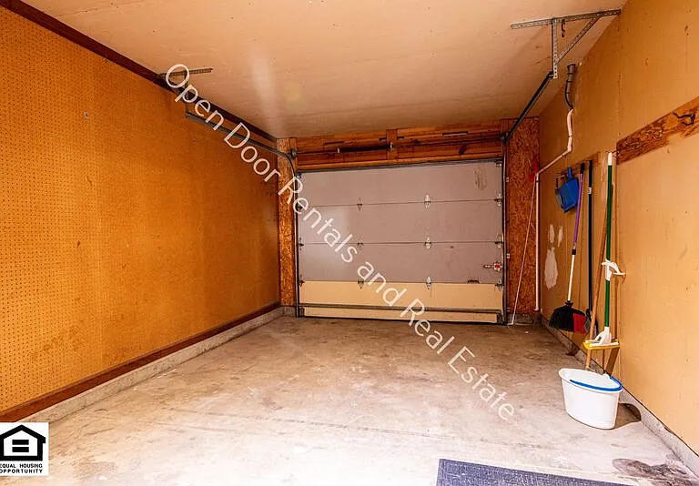 1506 S Dowling St — Photo 19