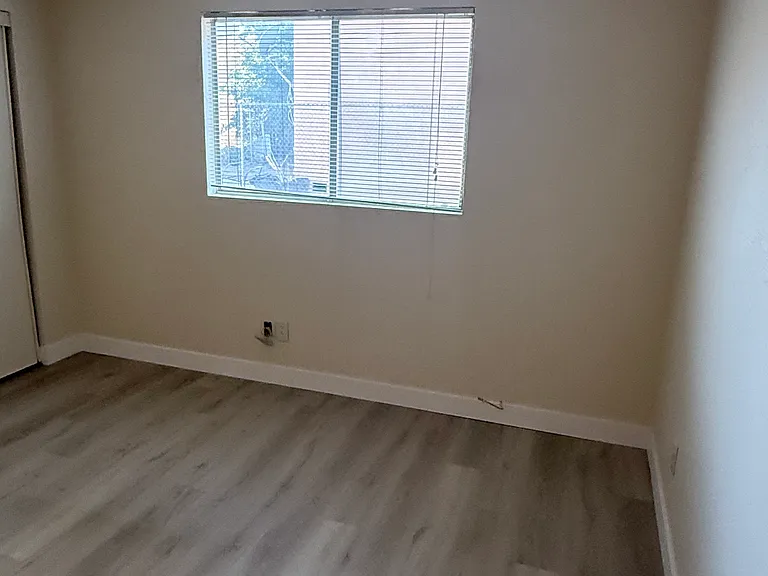 4241 Edmond St #A — Photo 8