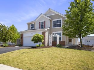 1515 Elysium Dr, Minooka, IL 60447