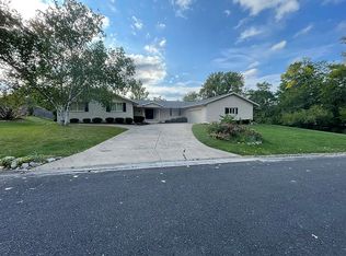 612 W Collingwood Cir, Peoria, IL 61614