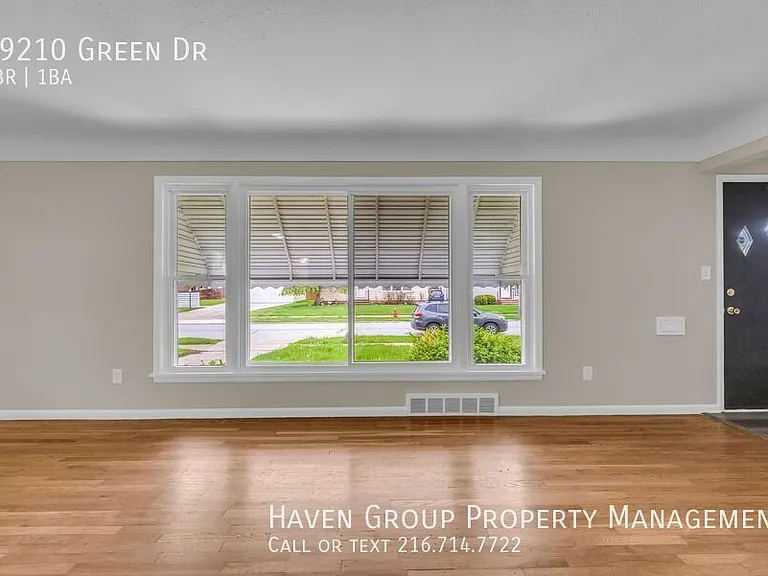 29210 Green Dr — Photo 3
