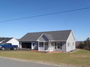 16 Meadow Dr, Waterville, ME 04901