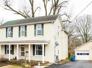 215 E Throp St, Troy, IL
