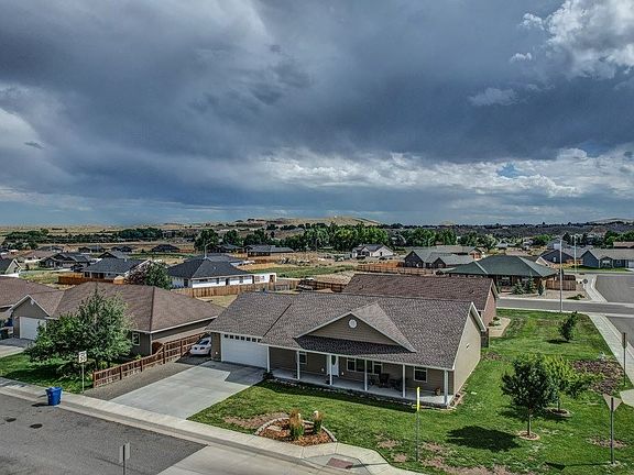 2nd image of 3202 Twin Creek Trail Ave