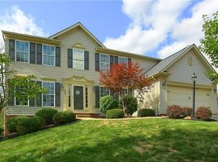 208 Windham Ln, Mars, PA 16046