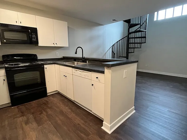 1408 S 2nd St #202 — Photo 7