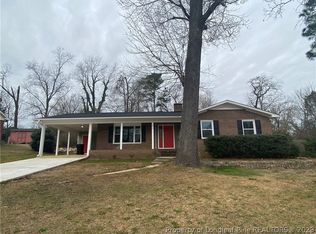 371 Summer Hill Rd, Fayetteville, NC 28303